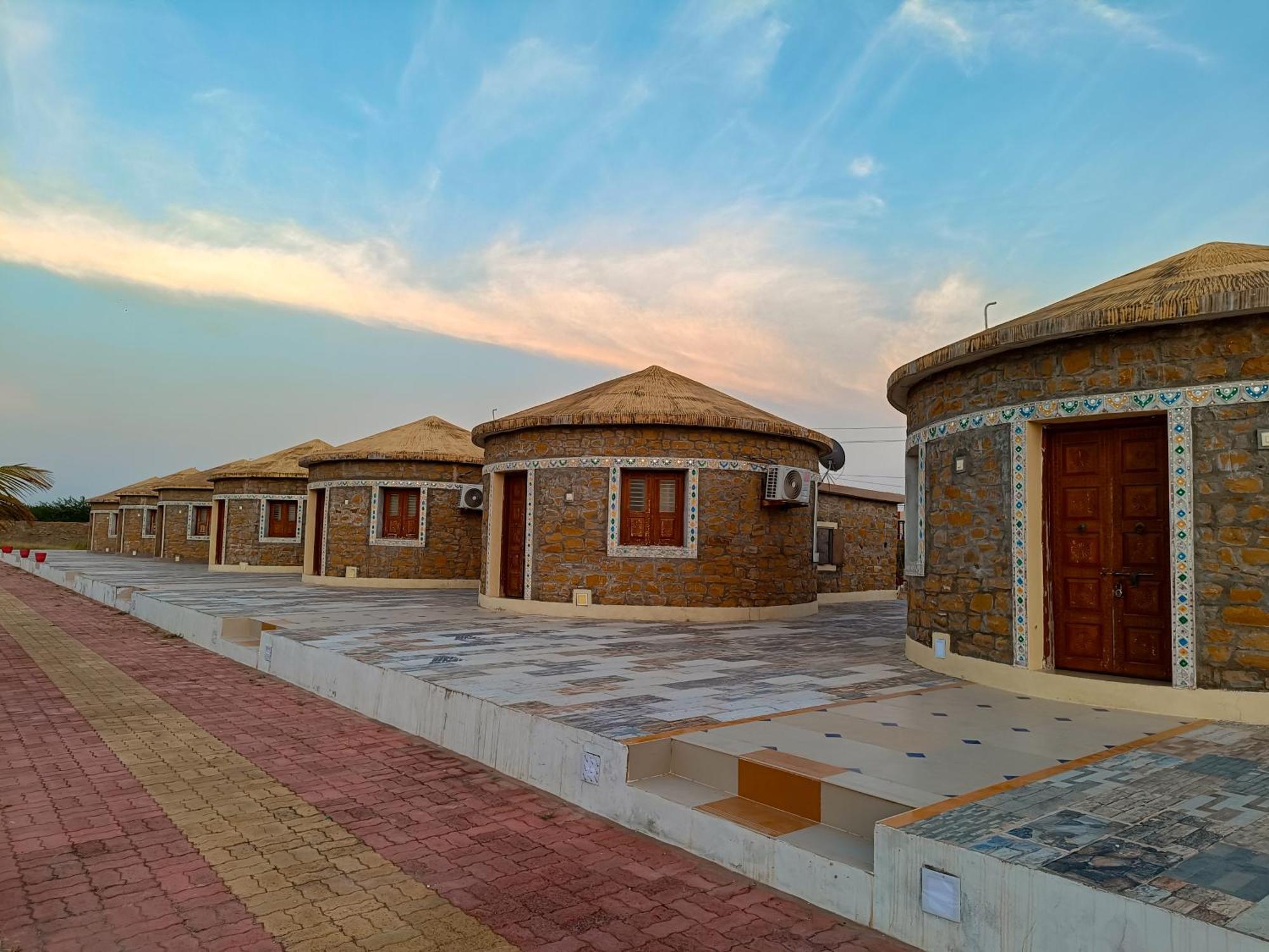 Dholavira Tourism Resort Buitenkant foto