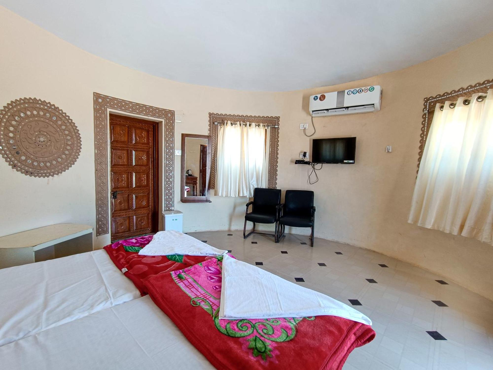 Dholavira Tourism Resort Buitenkant foto